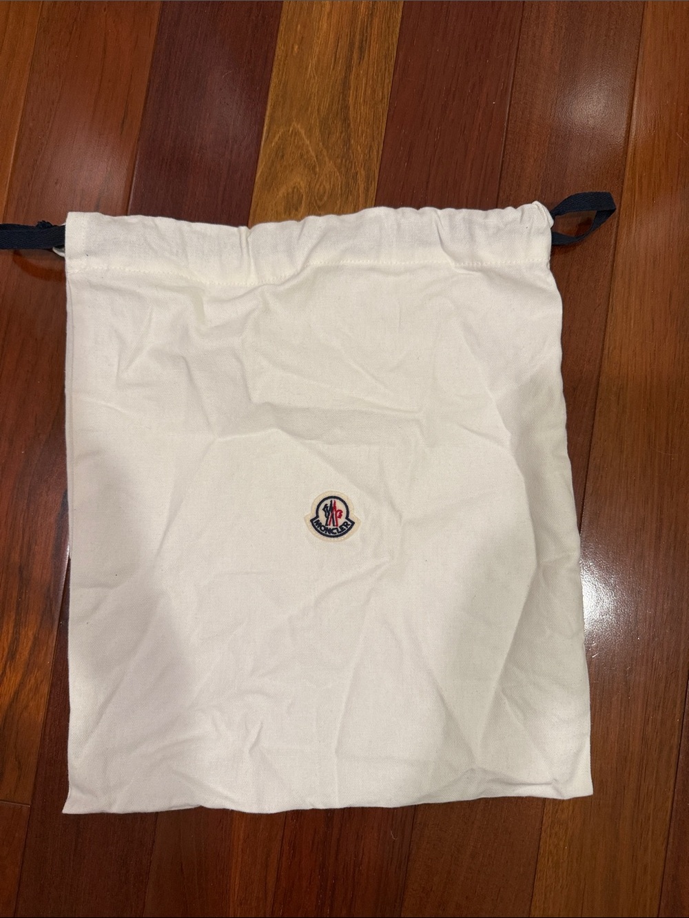 Moncler White Drawstring Dust Bag with Navy Cord
